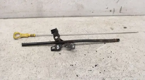 KIA Ceed Oil level dip stick 266112A100