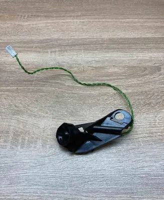 Front door high frequency speaker