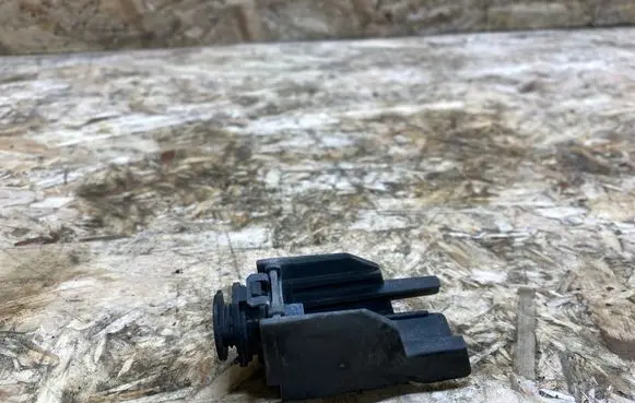 Bentley Flying Spur Headlight/headlamp mounting bracket 3W0941451