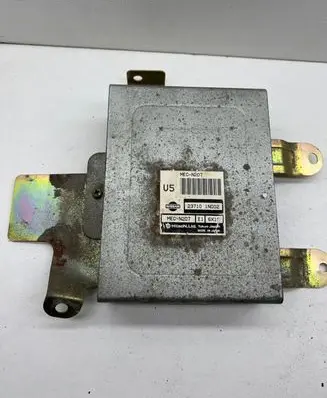 Nissan Primera Engine control unit/module 237101N002 MECN207