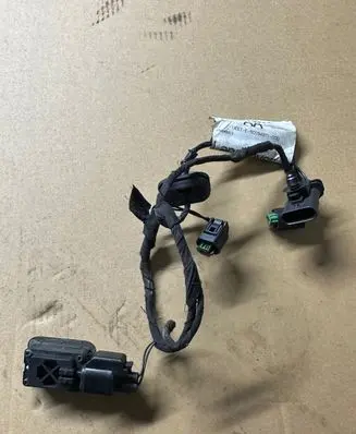 Land Rover Discovery Sport Tailgate/boot open switch button FK7213444 A50094971