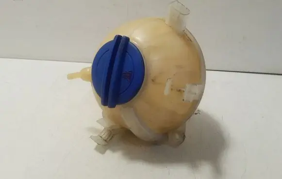 Coolant expansion tank/reservoir
