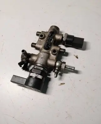 Audi A8 S8 D3 4E Fuel main line pipe 057130763H
