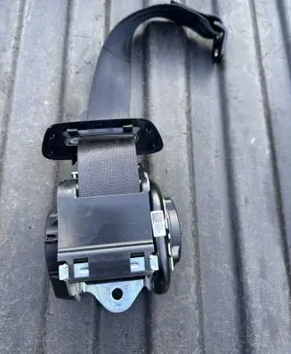 Volvo S90, V90 Middle seatbelt (rear) 39836054 L003080 630965200E