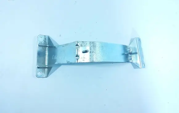 Battery bracket
