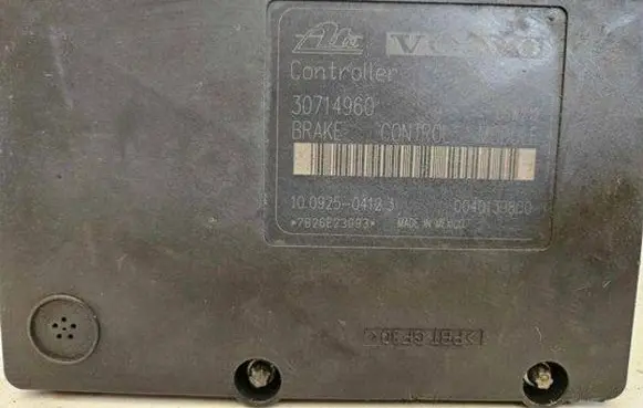Volvo XC90 ABS Pump 30714960 10092504123 00401398D0
