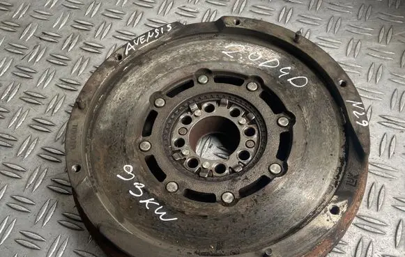 Toyota Avensis T250 Flywheel 13450