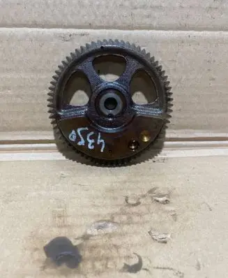 Volkswagen Polo IV 9N3 Timing chain sprocket 0301033068