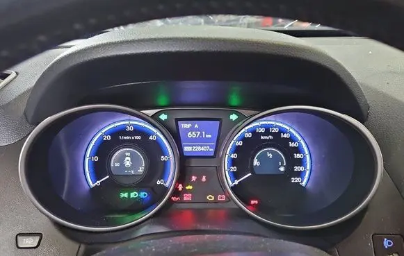 Hyundai ix35 Speedometer (instrument cluster) 94007-2Y481 IMPRK1515327