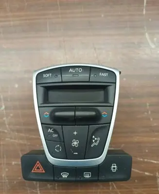 Renault Laguna III Climate control unit 275100002r