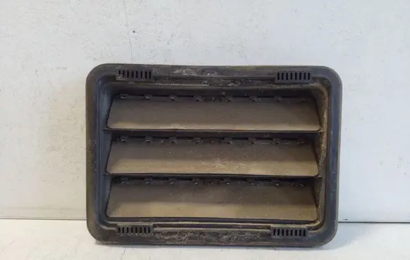 Nissan Pathfinder R51 Quarter panel pressure vent 76804EA500