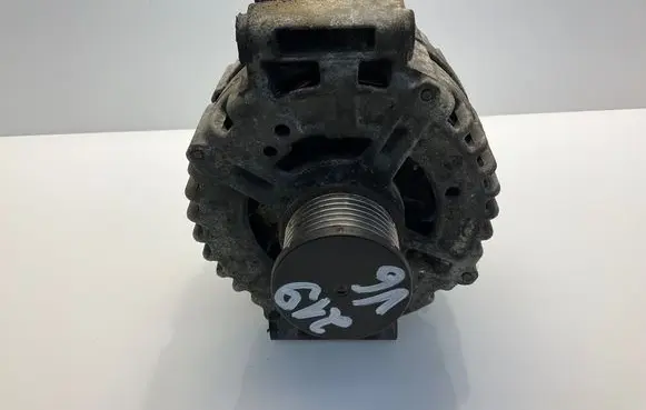 Mercedes-Benz CLS C219 Generator/alternator A0131547002 0121715015 LFX14M25