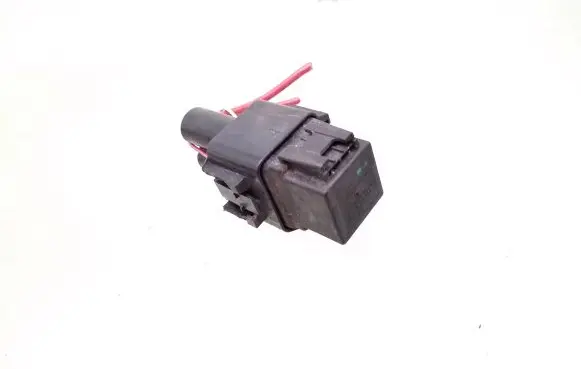 BMW 5 F10 F11 Coolant fan relay 9207913