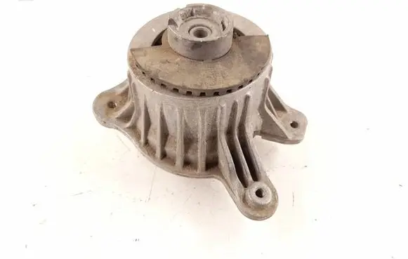 Mercedes-Benz E W213 Engine mount bracket 2132400600 2132403500