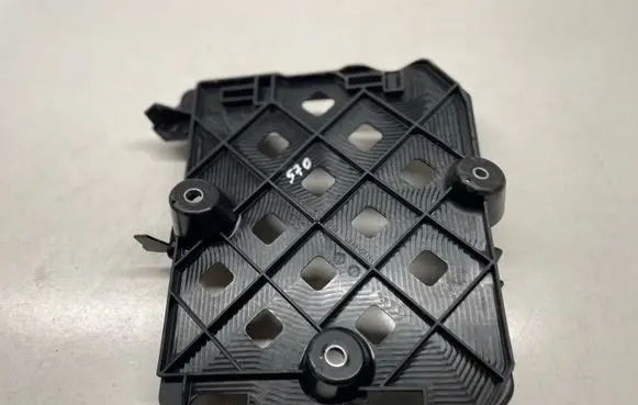 Audi Q8 Engine control unit holder 4M0907650C