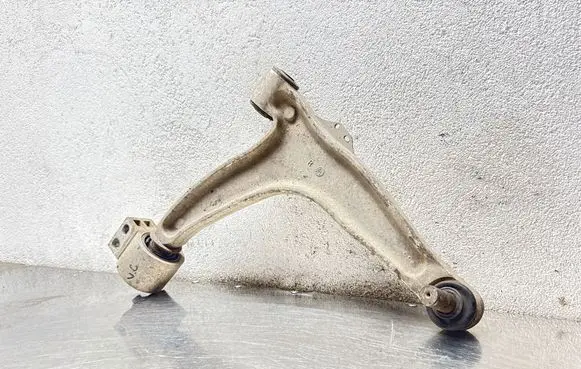 Opel Vectra C Front lower control arm/wishbone