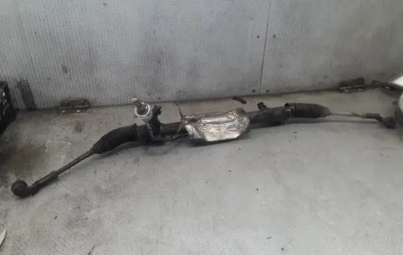 Volvo C30 Steering rack 31202594