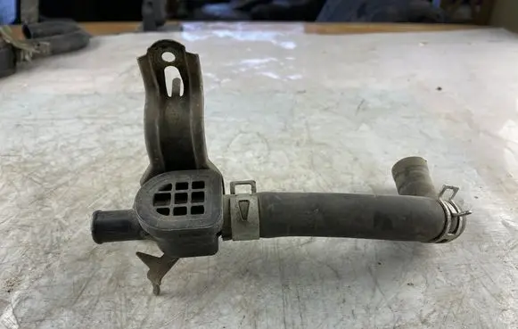 Coolant heater control valve