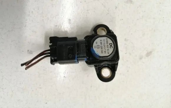 Mercedes-Benz ML W163 Air pressure sensor A0061531528 0261230144