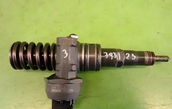 Skoda Octavia Mk2 (1Z) Fuel injector