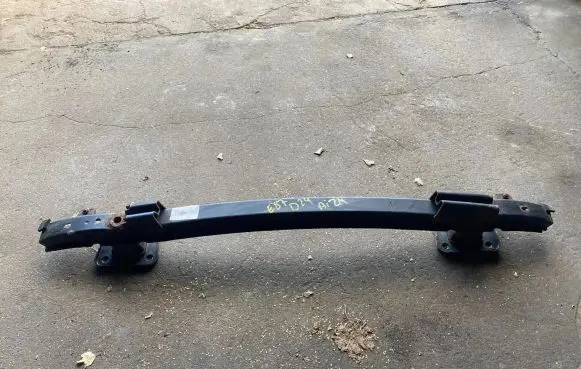 BMW 1 E81 E87 Rear beam 7058465