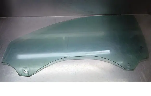 Audi A3 S3 8P Front door window glass four-door 