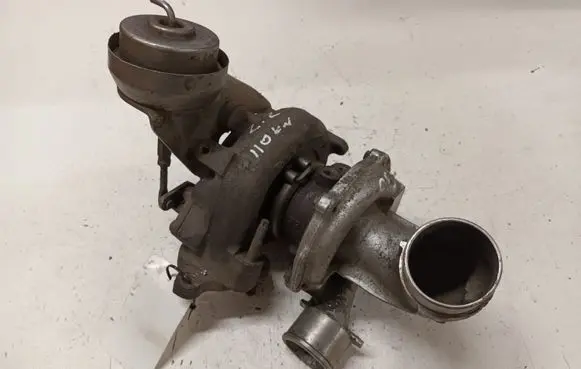 Toyota Corolla Verso AR10 Turbo 06032501 172010R010