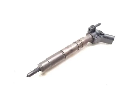 Mercedes-Benz E W211 Fuel injector A6420700587 0445115027