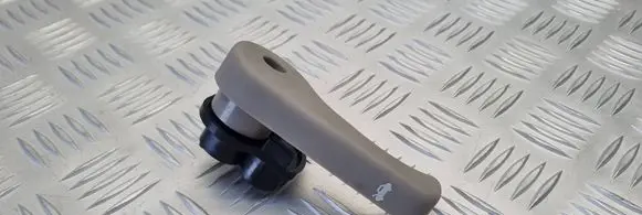 KIA Ceed Engine bonnet (hood) release handle