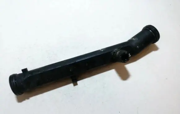 Seat Ibiza IV (6J,6P) Engine coolant pipe/hose 032121065h