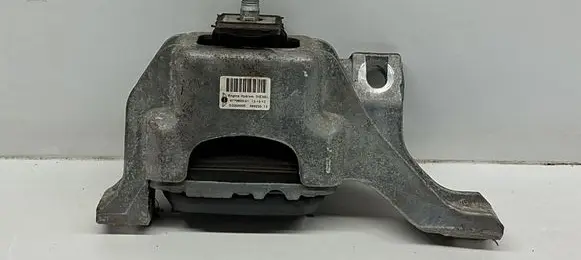 Mini One - Cooper Clubman R55 Engine mount bracket 6779805