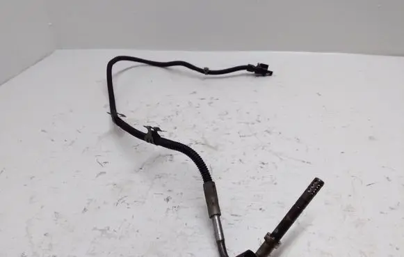 Mercedes-Benz S W221 Exhaust gas temperature sensor A0009058800