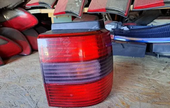 Volkswagen PASSAT B4 Rear/tail lights 3A9945112B 3A9945112