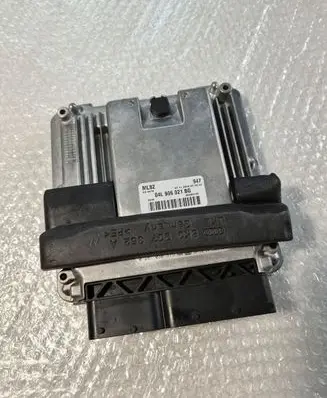 Audi A5 8T 8F Engine control unit/module 04L906021BG