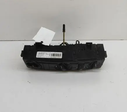 Mercedes-Benz Sprinter W906 Interior fan control switch A9068300485KZ