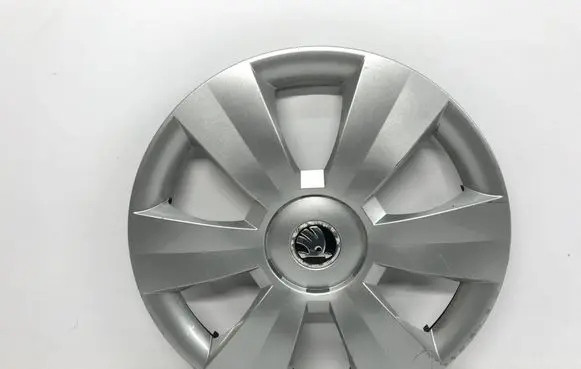 Skoda Fabia Mk3 (NJ) R15 wheel hub/cap/trim 6V0601147C 4039378483166