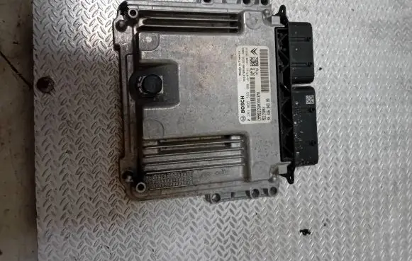 Citroen Berlingo Engine control unit/module 9832694380 9818703480 0281035365