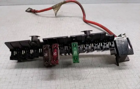 Opel Movano A Fuse box set 7703497426 PBT2