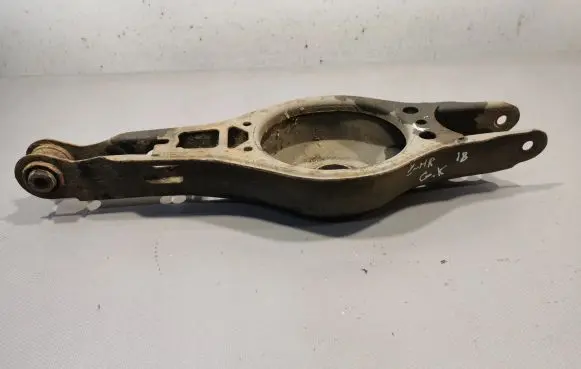 Toyota C-HR I Rear upper control arm/wishbone