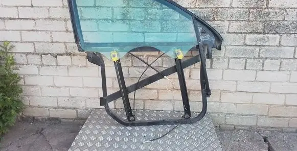 Porsche Cayenne (9PA) Front window lifting mechanism without motor