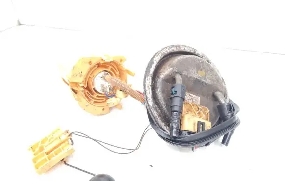Opel Tigra B In-tank fuel pump 24460069