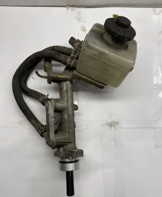 Toyota Avensis Verso Master brake cylinder 13231140240