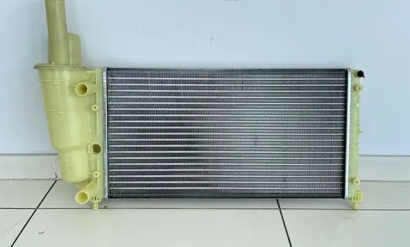 Fiat Punto (176) Coolant radiator 46465021 7774531