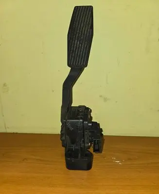 Opel Astra G Accelerator throttle pedal 6PV00811200 9157998