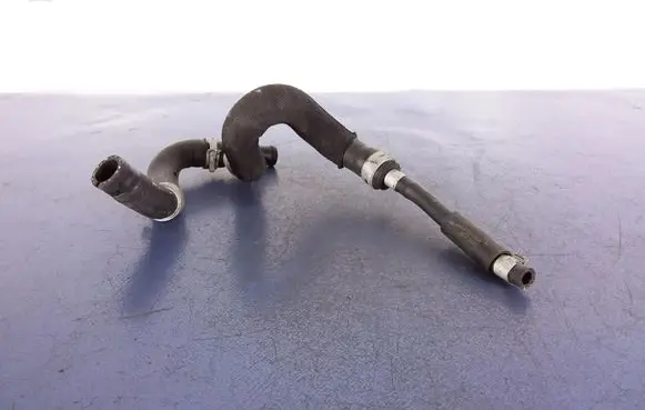 Nissan Juke I F15 Engine coolant pipe/hose 1321249