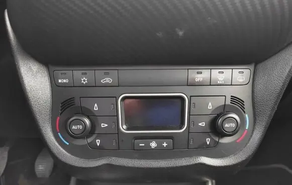 Alfa Romeo Mito Climate control unit 156083390