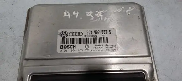 Audi A4 S4 B5 8D Engine control unit/module 8D0907557S 0261204183