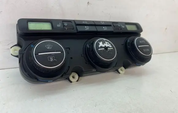 Volkswagen PASSAT B6 Climate control unit 74677512 29090552