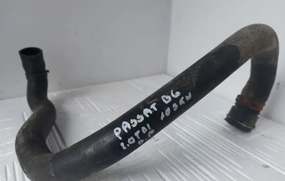 Volkswagen PASSAT B6 Engine coolant pipe/hose 3B0122291C