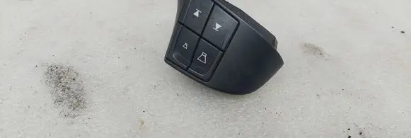Volvo S40 Steering wheel buttons/switches 8637491 758588